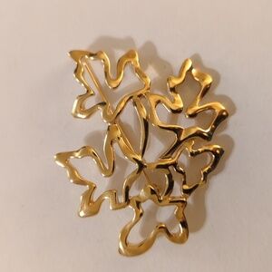 Vintage Monet Gold Tone Leaf Brooch